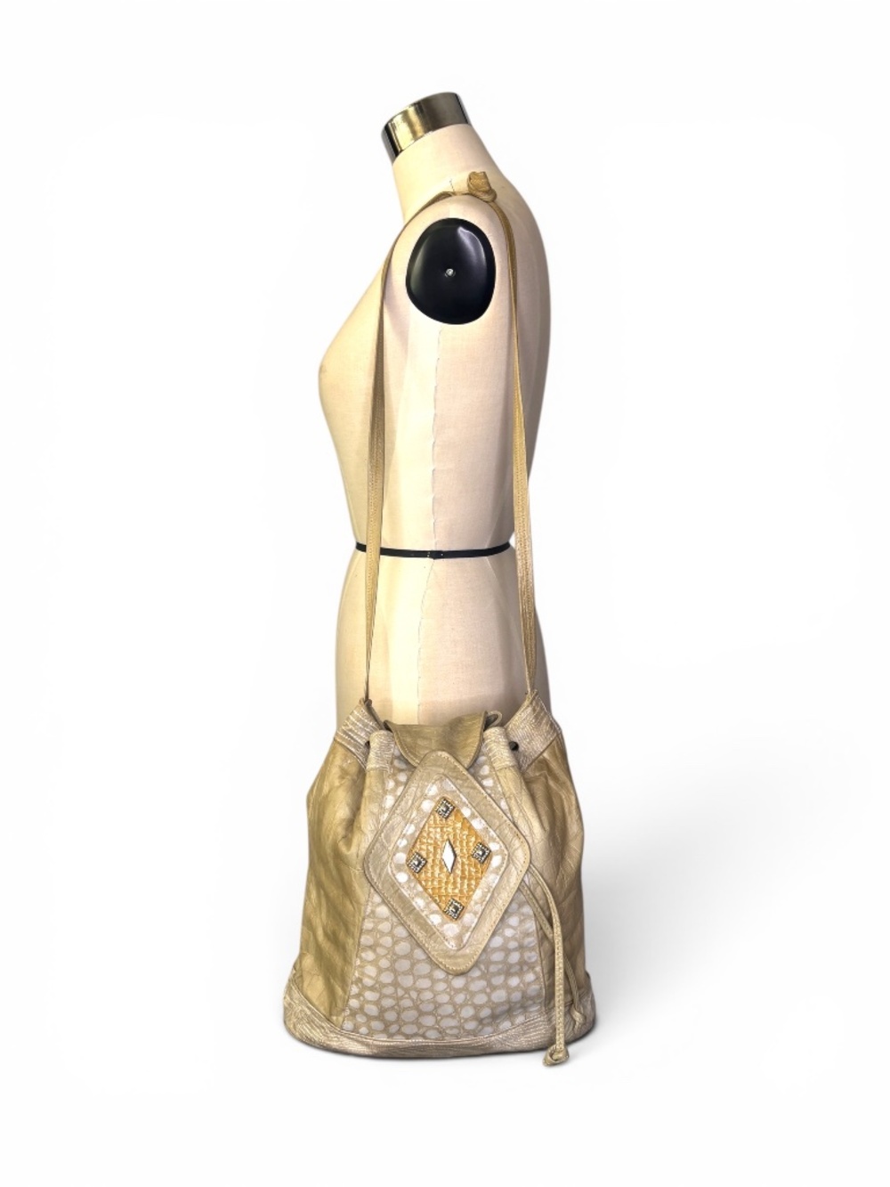 Vintage Metallic Gold Leather Bucket Bag –‎ Reptile Embossed Shoulder Purse